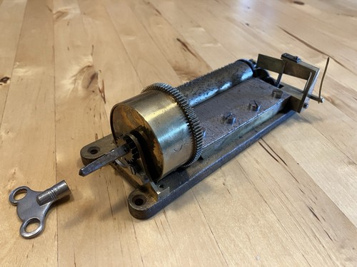 Verkaufe eine spieluhr mit - eine,