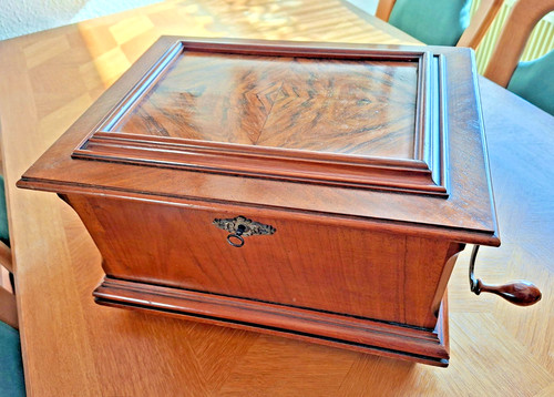 Symphonion spieluhr 1900 - um,