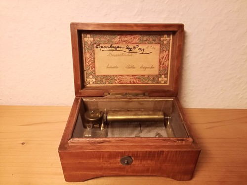 Antike spieluhr der schweizer - antike,