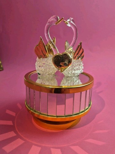 K16 spieluhr glas schwäne - spieluhr,