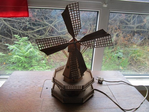 Windmühle aus holz - windmühle,