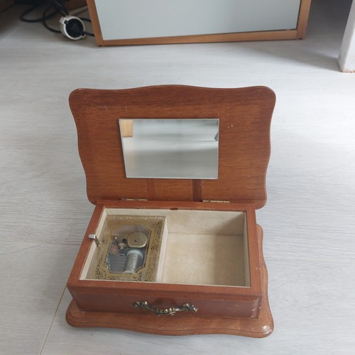Schmuckschatulle mit sankyo - schmuckschatulle,